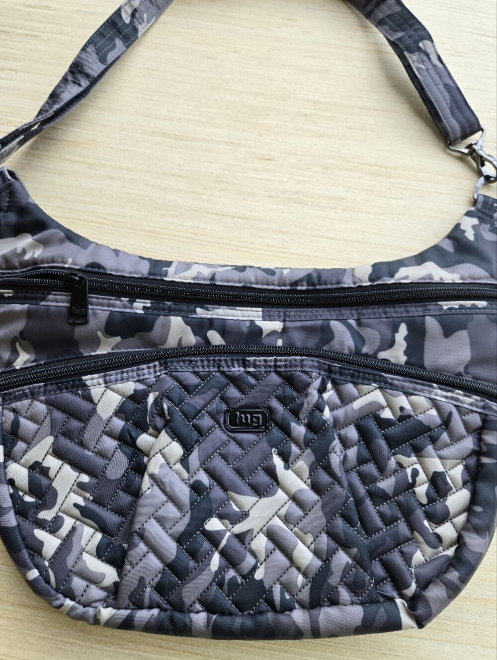 lug Quilted Camo Crossbody Bag - Gray & Black